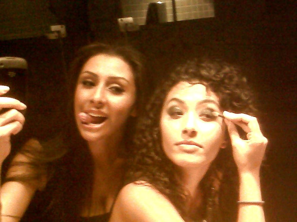 25P Iranian Teen Slut Felor (Friends with Sheyda)