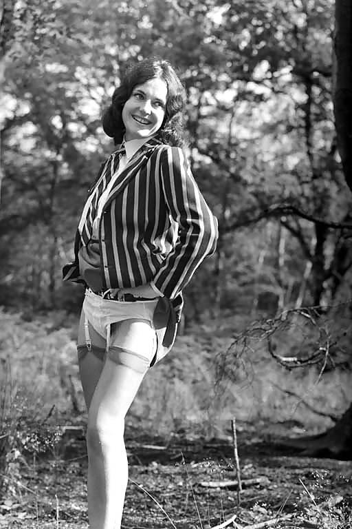 25P Vintage in stockings