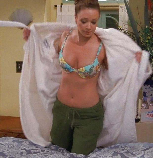 25P Leah Remini