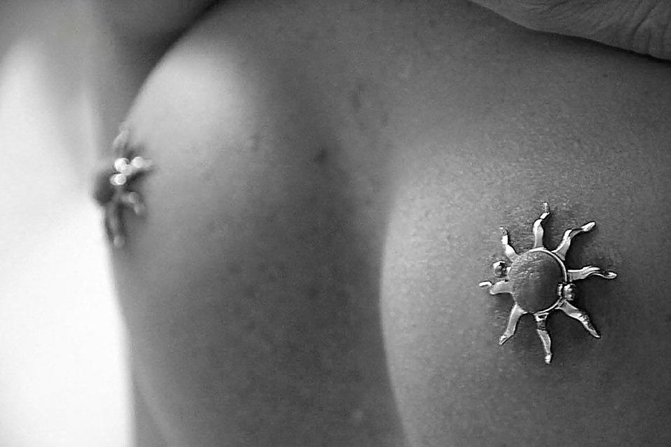 25P Just nipples...ass-lover