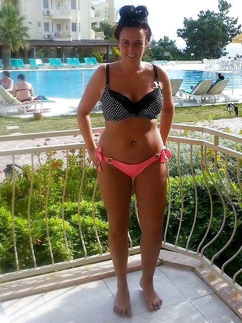 25P Irish bikini