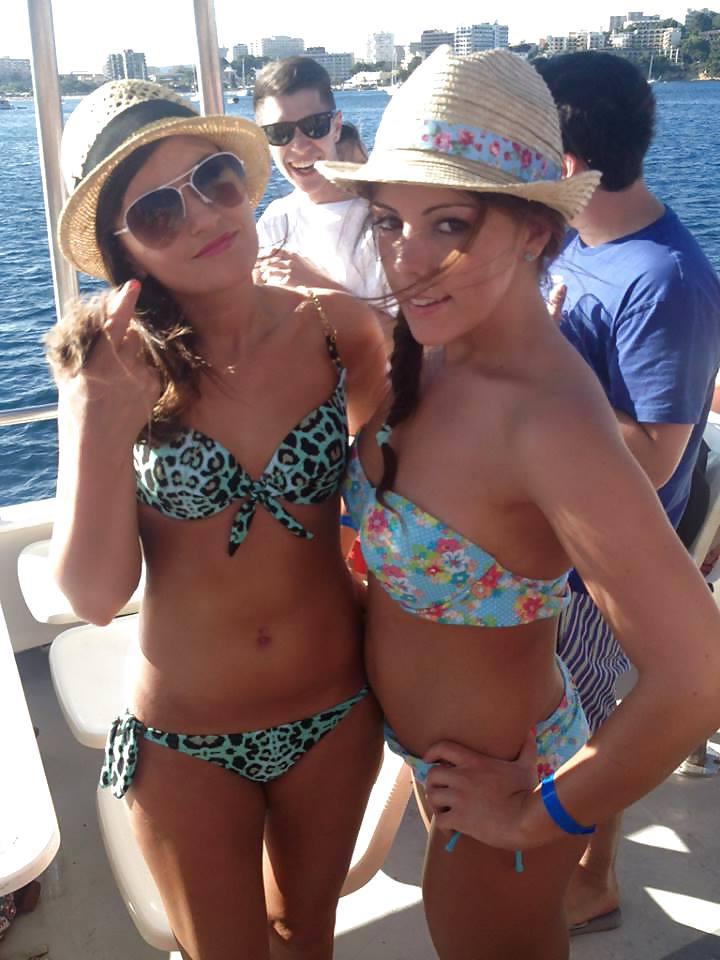 25P Irish bikini