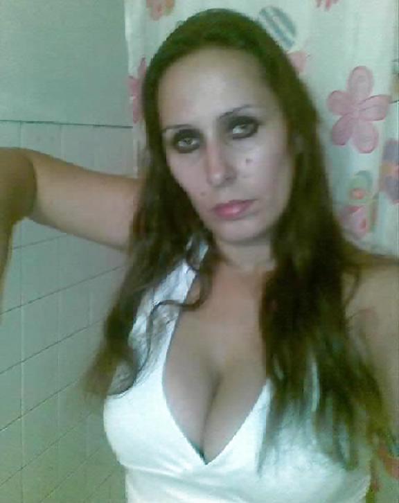 9P Portuguese milf: suzana