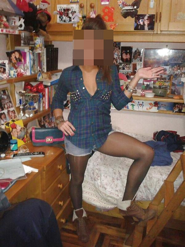 20P Italian girl pantyhose Non-porn
