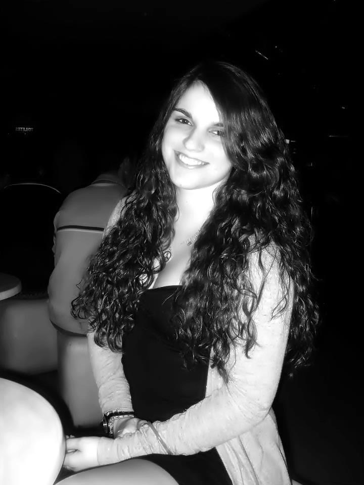 8P Portuguese teen hottie