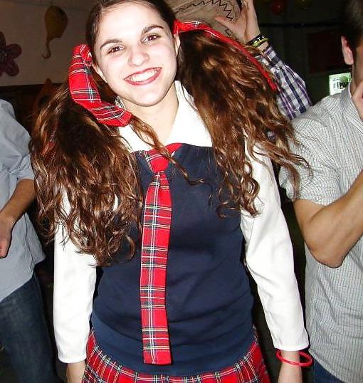 8P Portuguese teen hottie