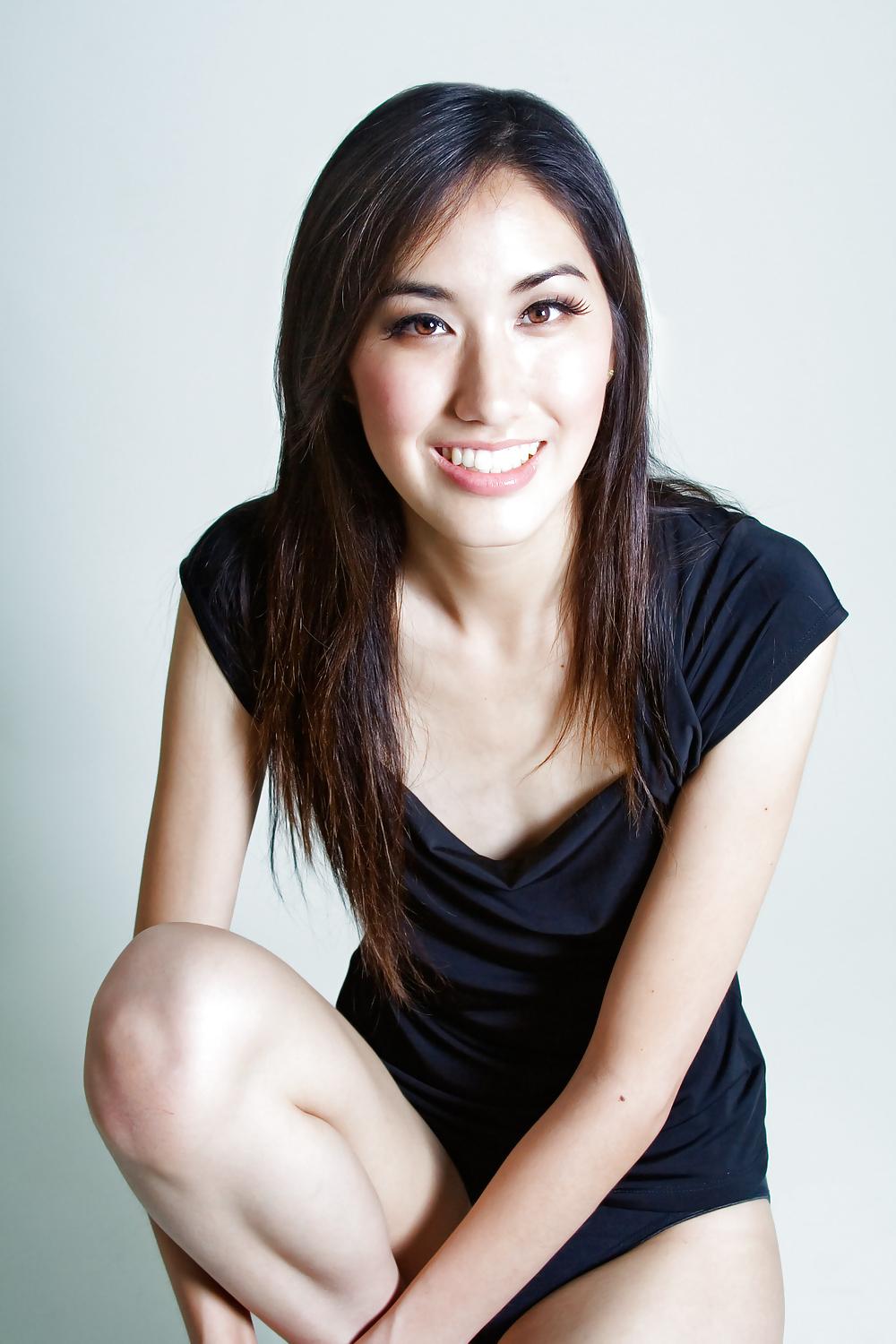 25P Yumi Honda College Student