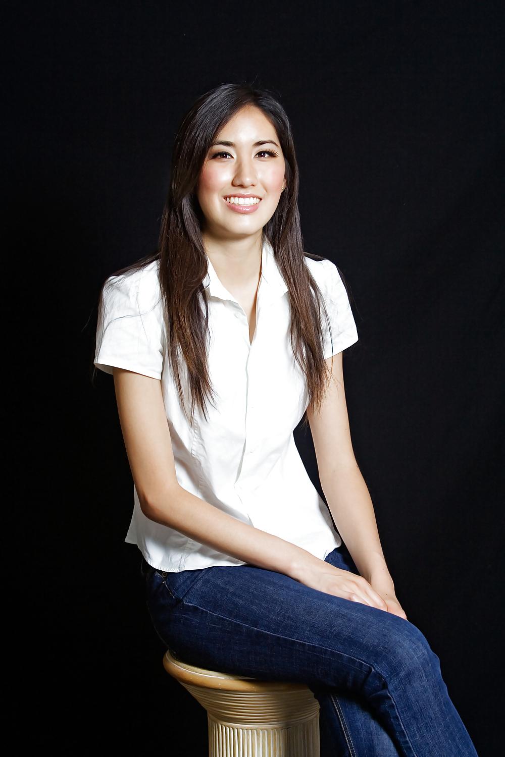 25P Yumi Honda College Student