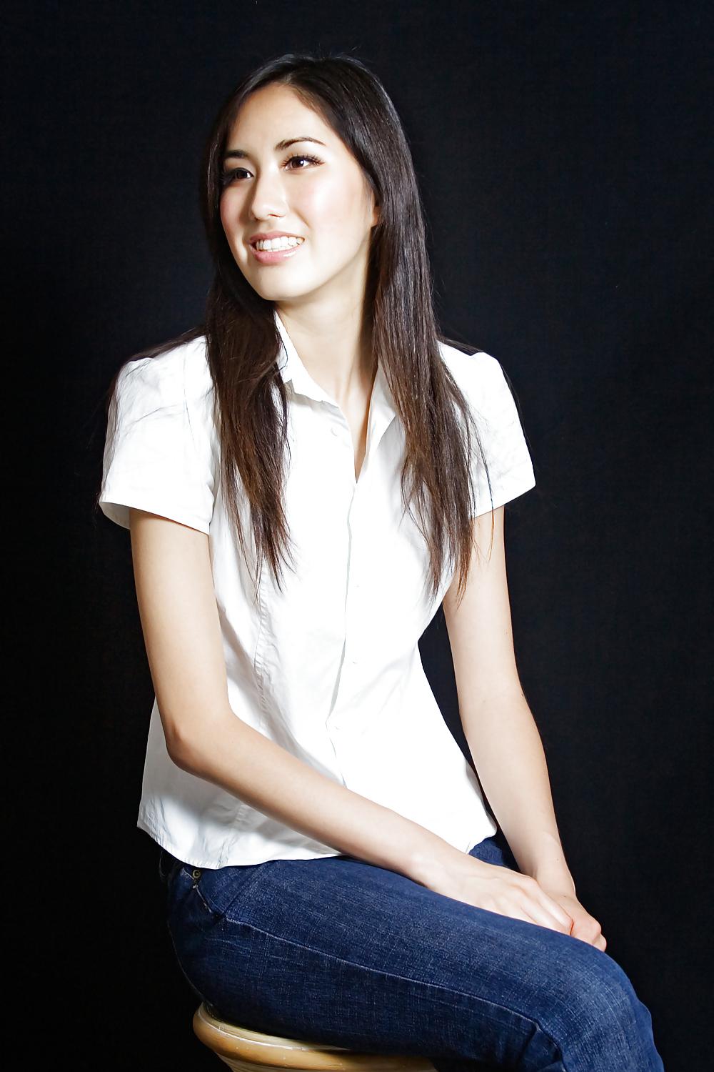 25P Yumi Honda College Student