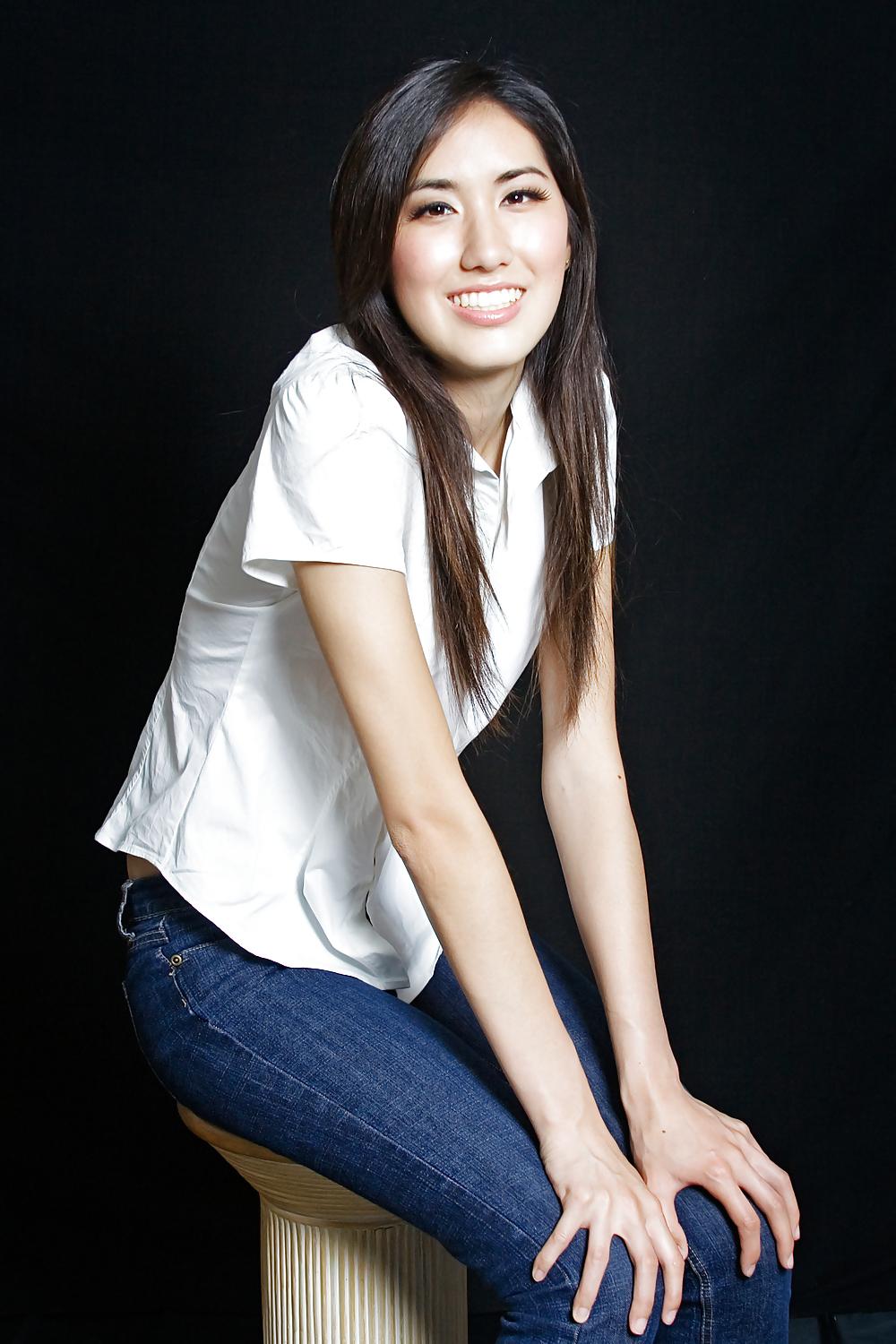 25P Yumi Honda College Student