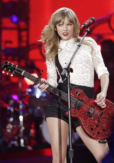 25P Taylor Swift - She wants it