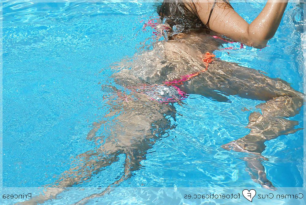10P Swimming pool pics