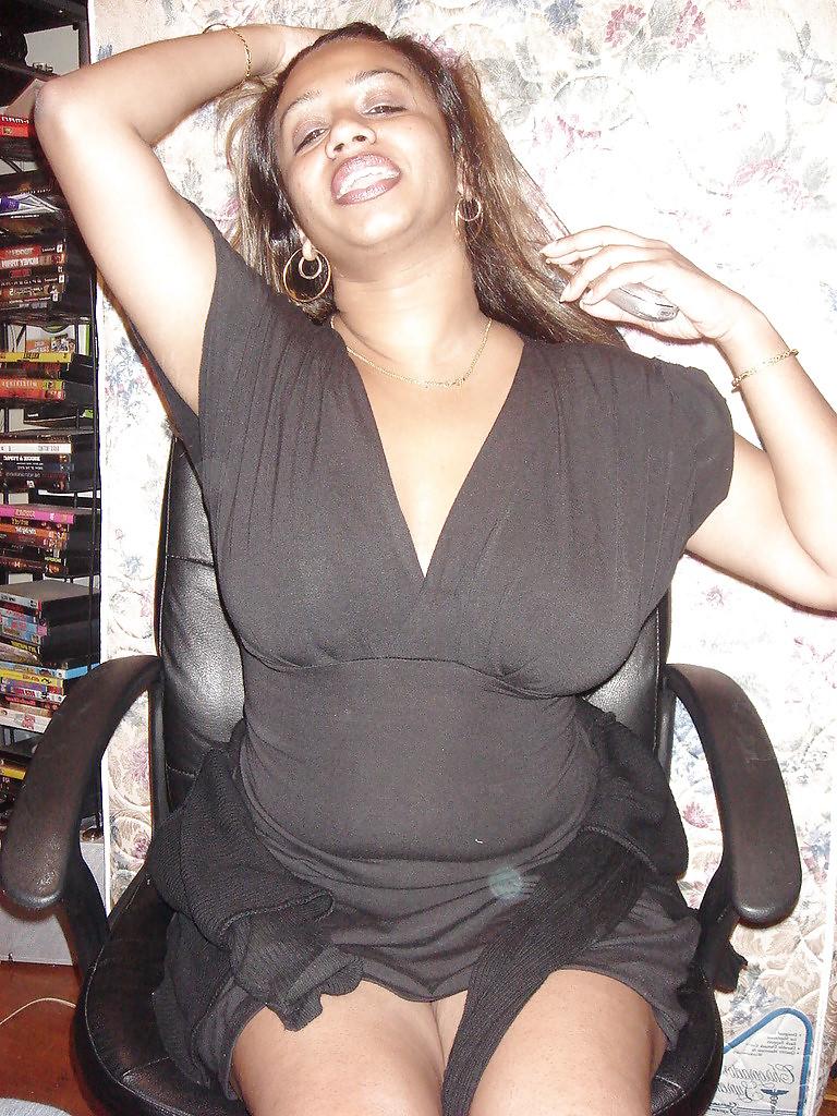 25P Big indian tits