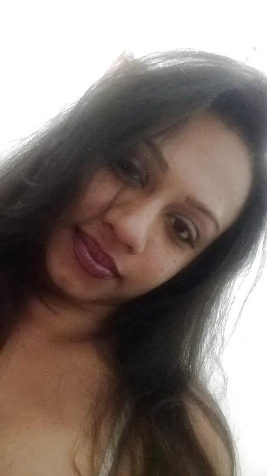25P Big indian tits