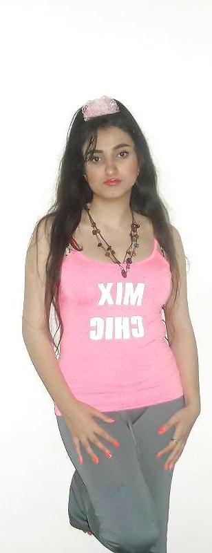 16P Hot Iranian Women Part 3