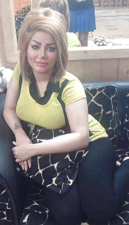 16P Hot Iranian Women Part 6