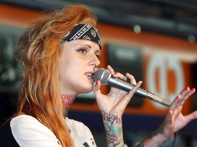 25P Jennifer Rostock ( german celeb )