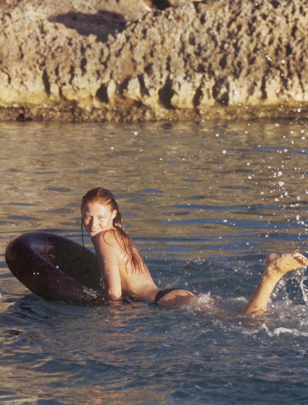 11P Cintia Dicker (SI swimsuit model) TOPLESS & more