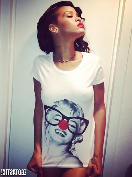 25P Rihanna Is So Sexy