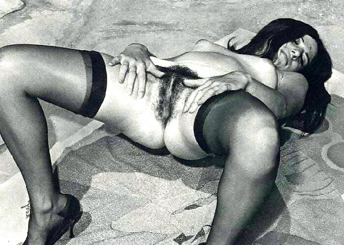 25P KEY - Vintage 01  Hold-Up Nylons No Suspender Belt