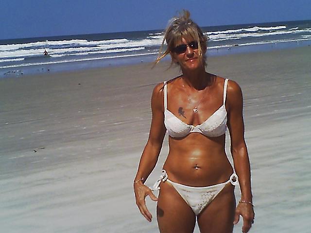 25P Cuckold Wives 