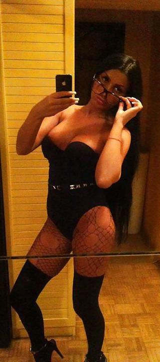 25P Serbian milf: adrijana