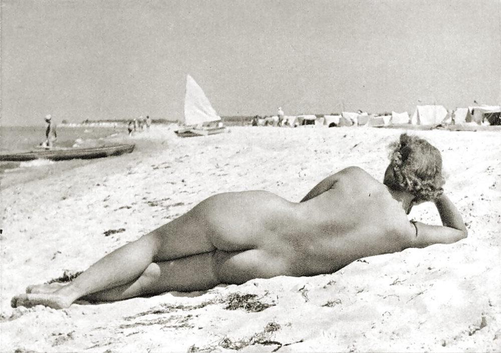 25P A Few Vintage Naturist Girls That Really Turn Me on (6)
