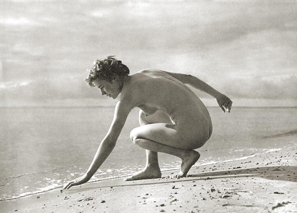 25P A Few Vintage Naturist Girls That Really Turn Me on (6)