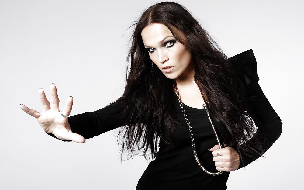 25P 30 Hot and Sexy Celebrity and Girls Super HD Wallpapers 