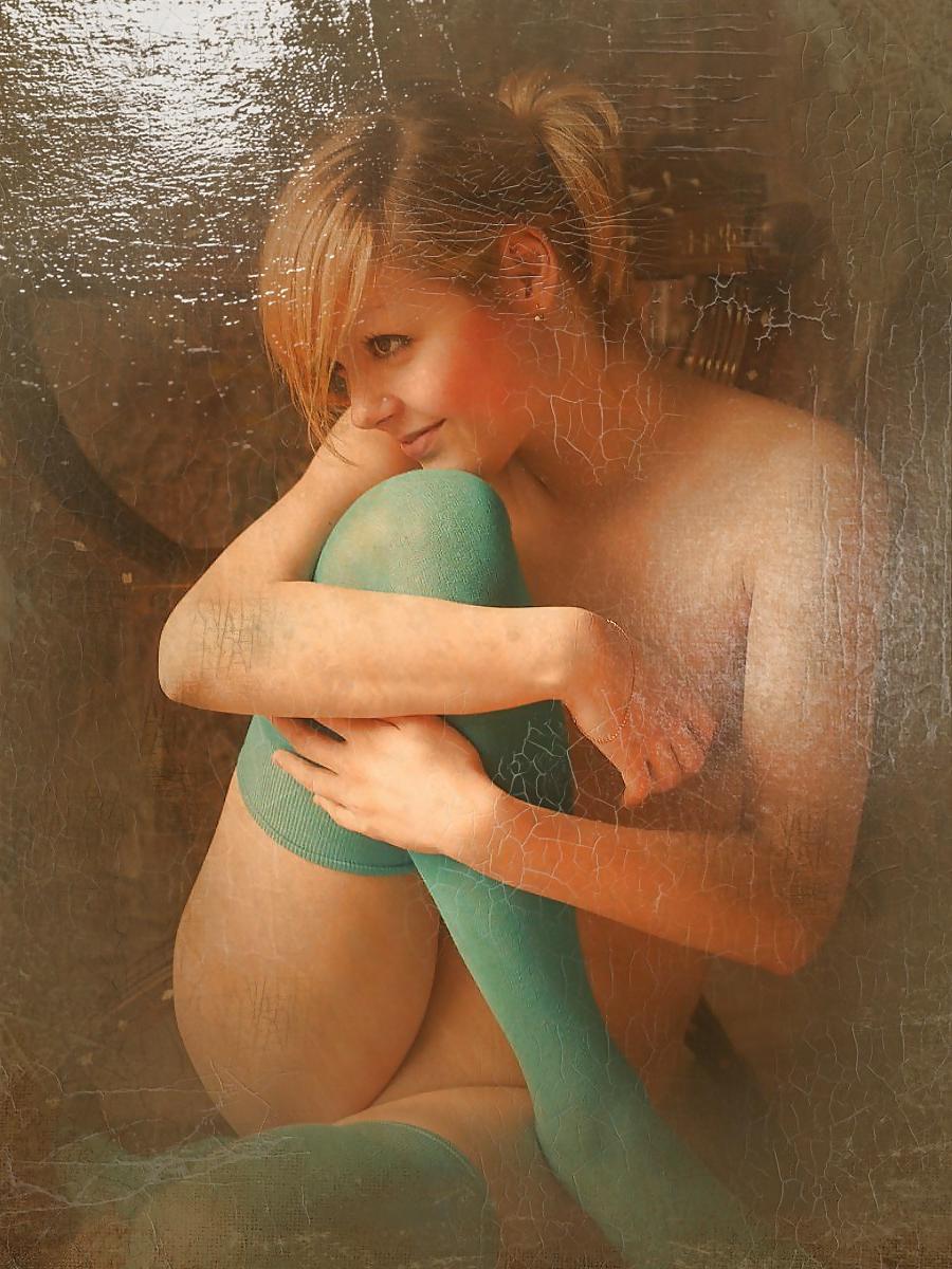 14P Vintage Style Photos of Sharon