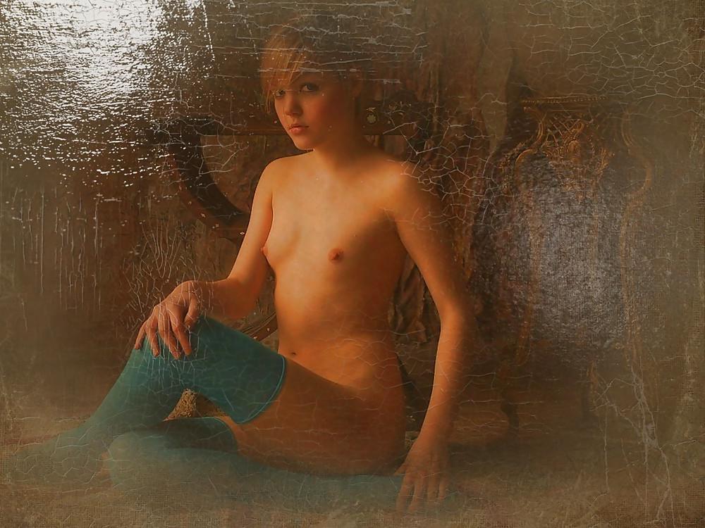14P Vintage Style Photos of Sharon