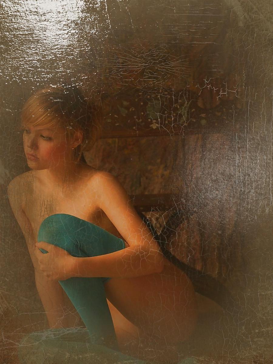 14P Vintage Style Photos of Sharon