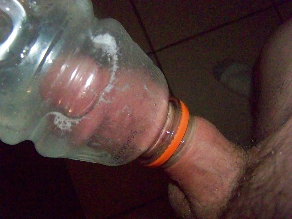 4P Bottle jackoff