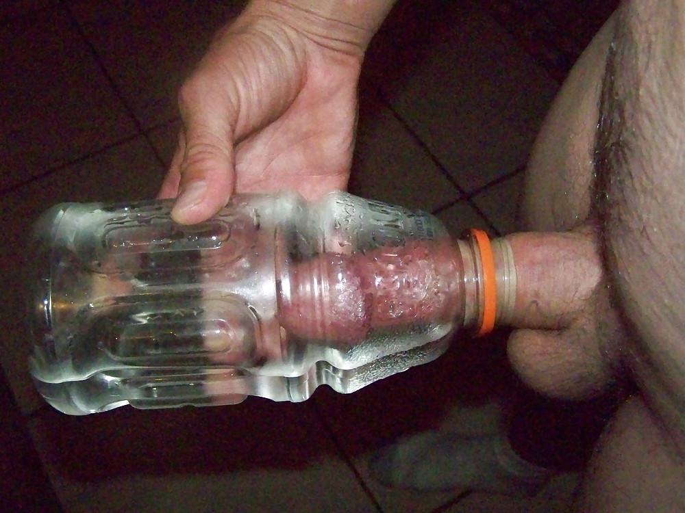 4P Bottle jackoff