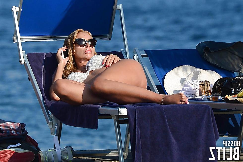 25P Valeria Marini (Italian Milfona)