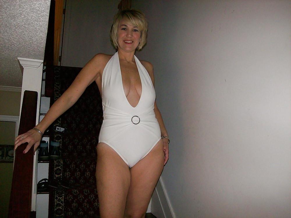 25P Beautiful mom