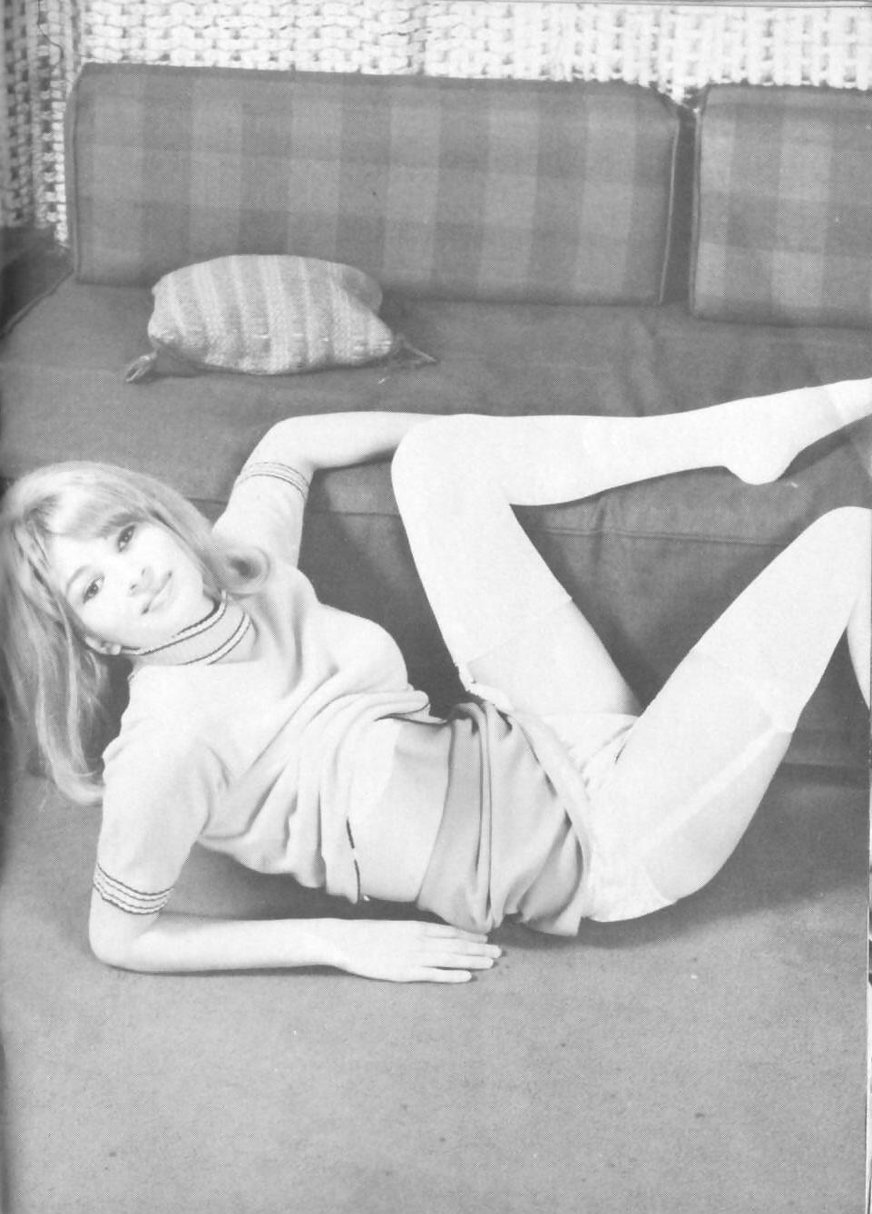 25P Vintage Magazines Terrific No 16 - 1970's - Michelle Angelo