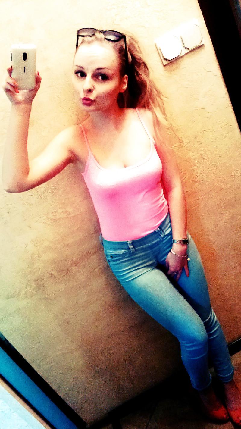 19P Polish girl12