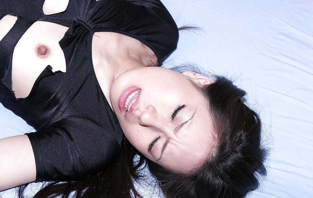 25P Japanese girl creampie fuck