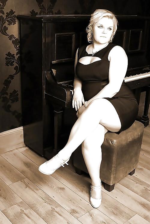 20P Not naked but so sexy 18