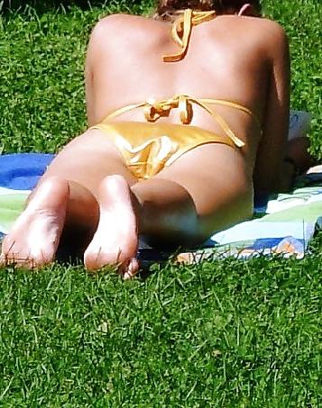 15P Sluts secretly photographed   in the outdoor swimming pool