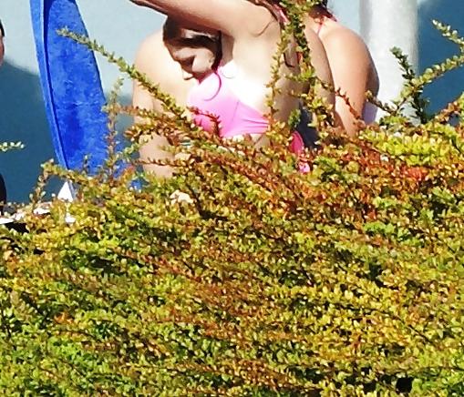15P Sluts secretly photographed   in the outdoor swimming pool