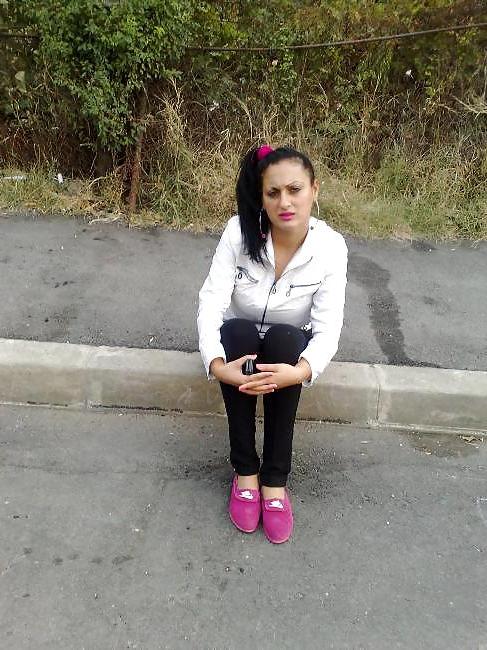 11P Romanian milf: camelia
