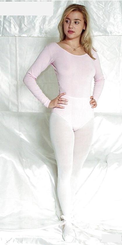 25P Blonde Ballerina