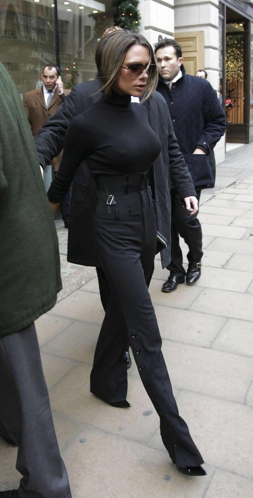 25P Celebrity Nudes, Slips, and Pokes