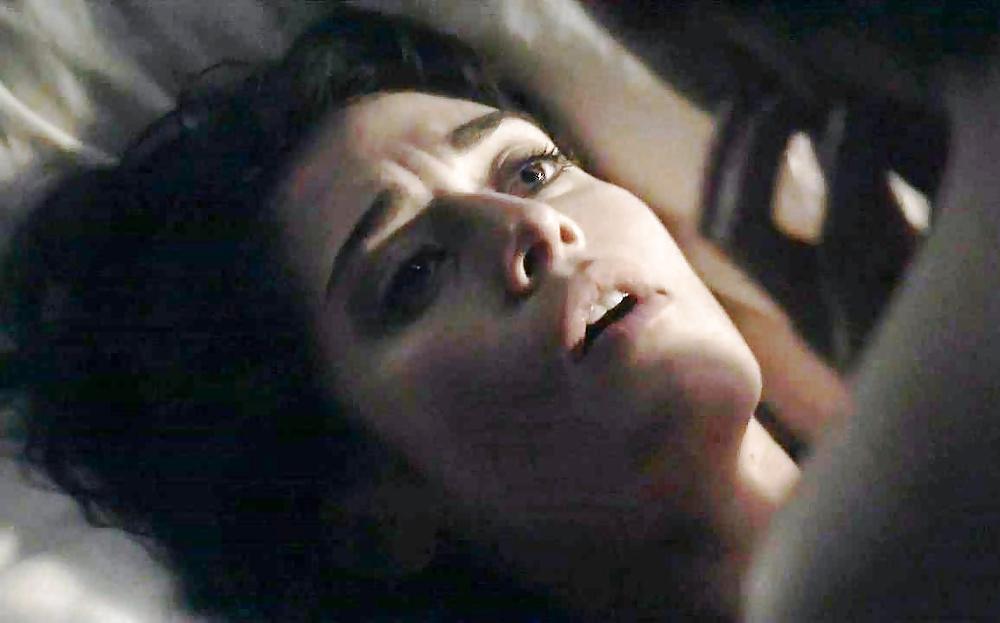 25P Lizzy Caplan mega collection 2