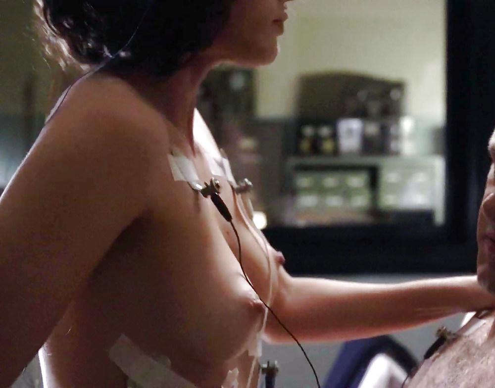 25P Lizzy Caplan mega collection 2