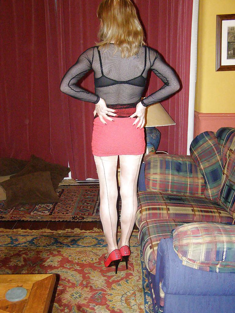 25P Sexy GILF Maria