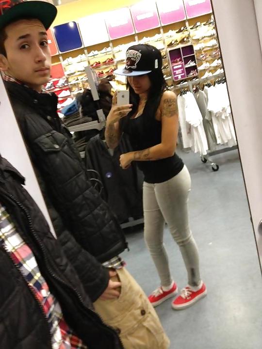 25P Ghetto latin milf