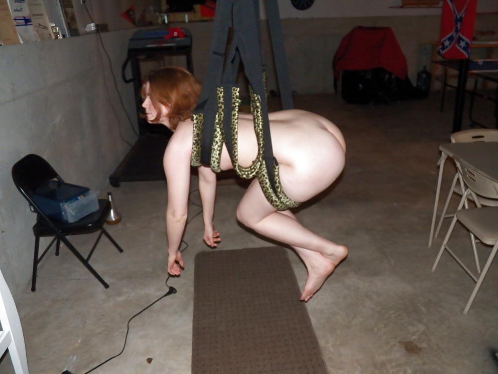 25P Sex Swing & Handcuffs